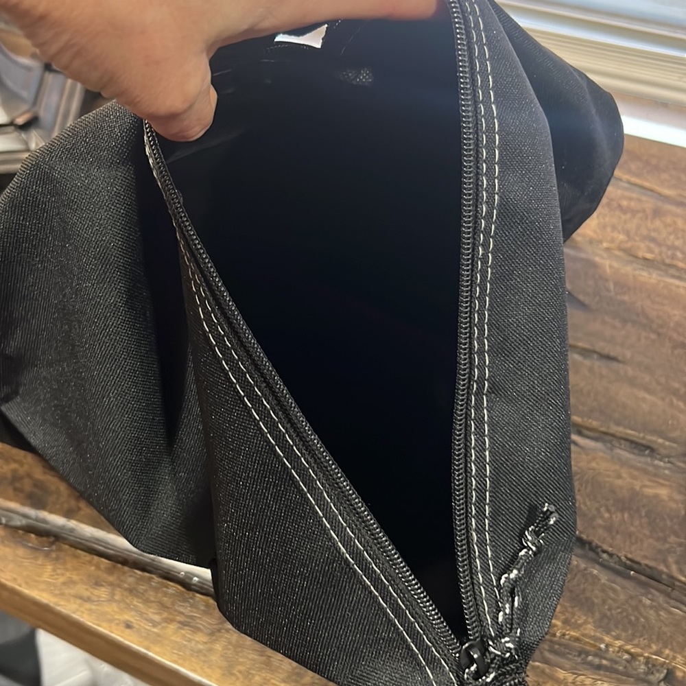 Modere Backpack - Picture 3 of 3
